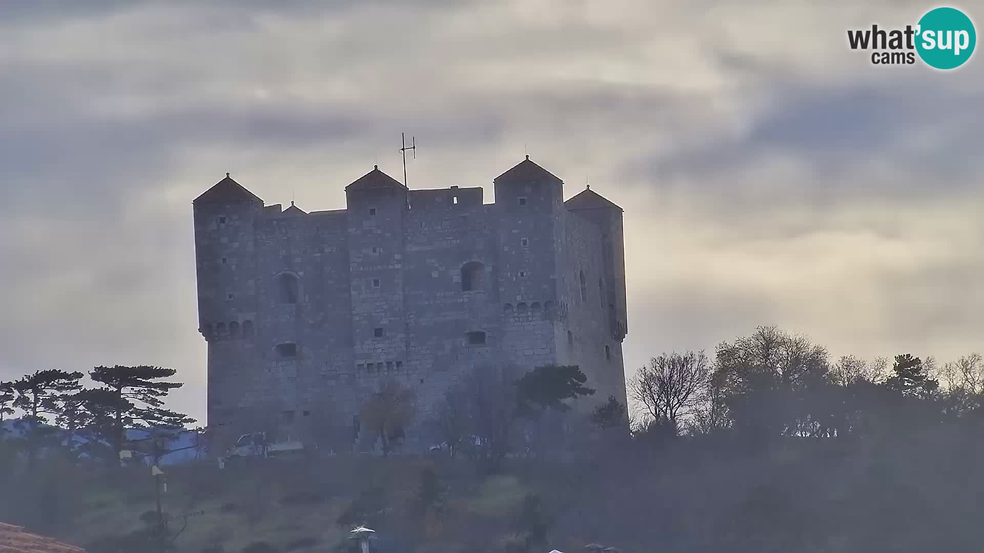 Senj Spletna kamera – pogled na obalo Senja