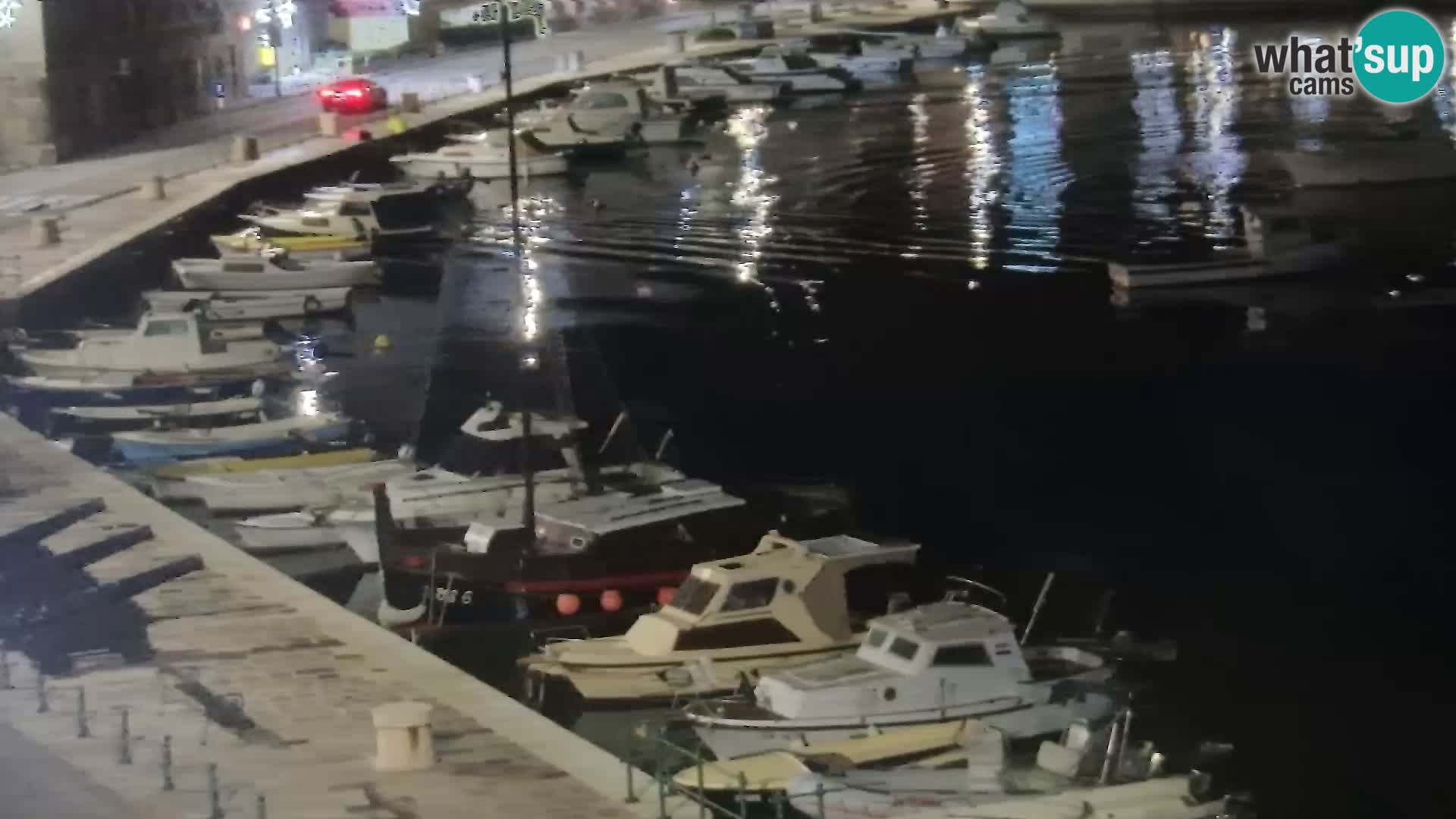 Kamera u živo Senj – Panoramski pogled na senjsku rivu