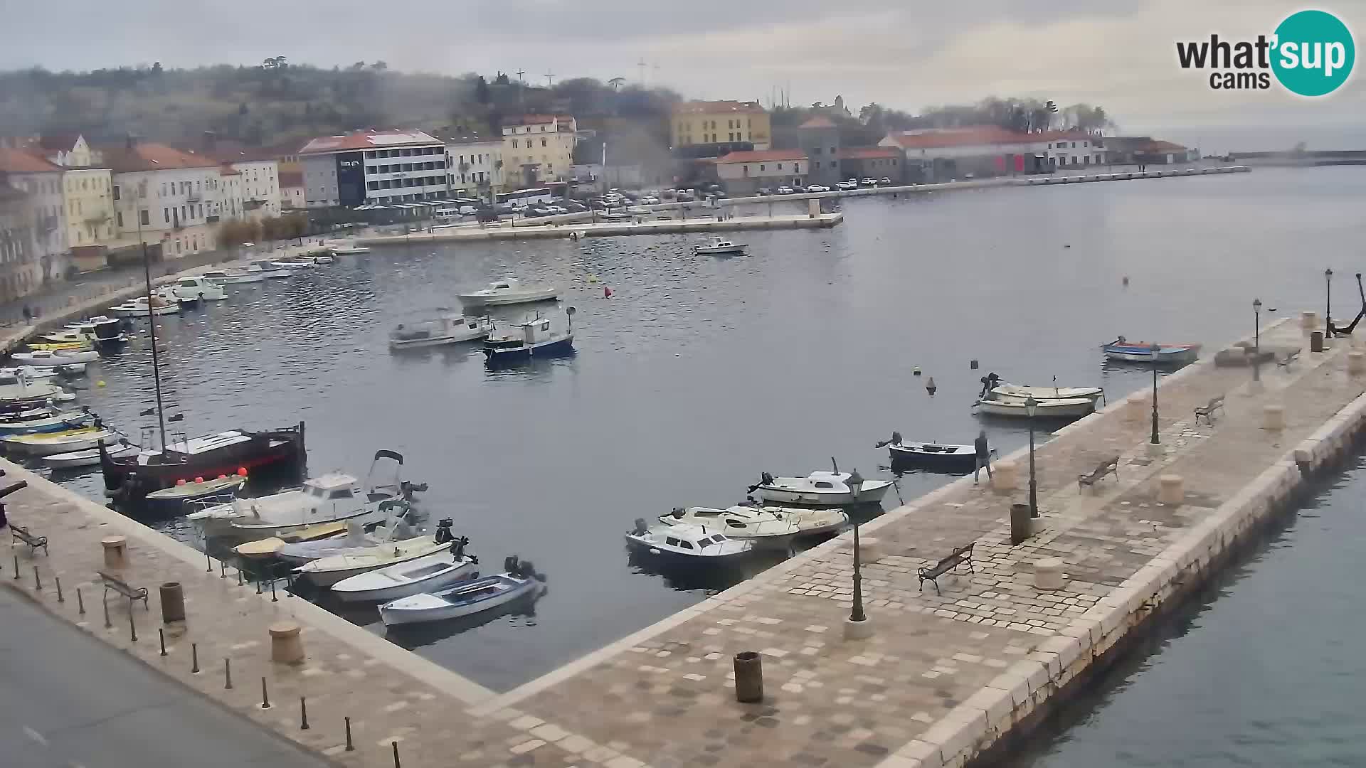 Senj Spletna kamera – pogled na obalo Senja