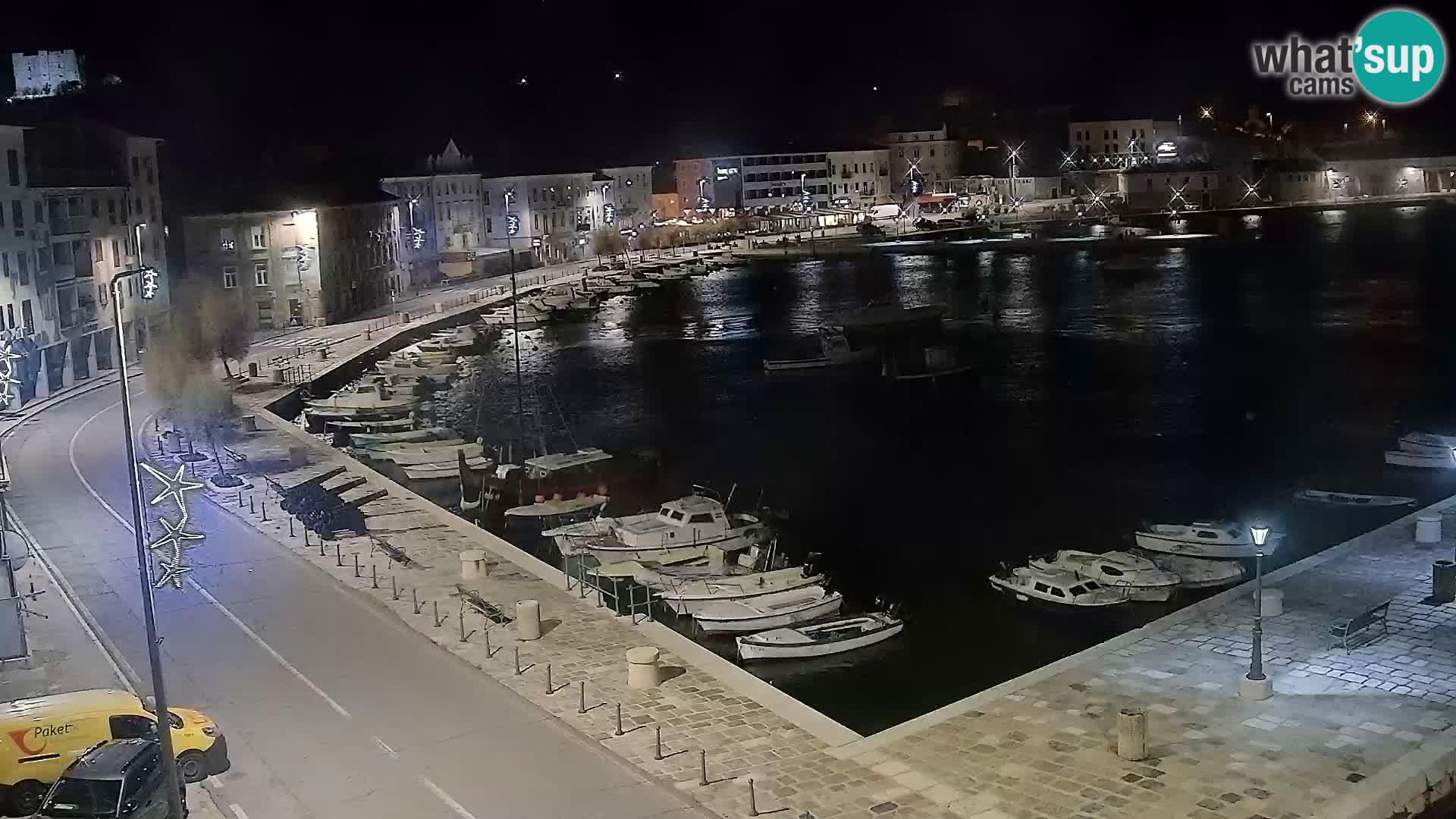 Kamera u živo Senj – Panoramski pogled na senjsku rivu