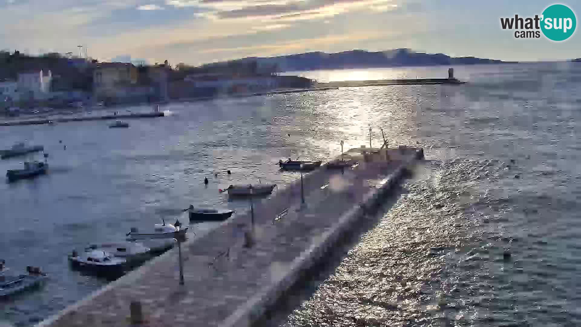 Kamera u živo Senj – Panoramski pogled na senjsku rivu