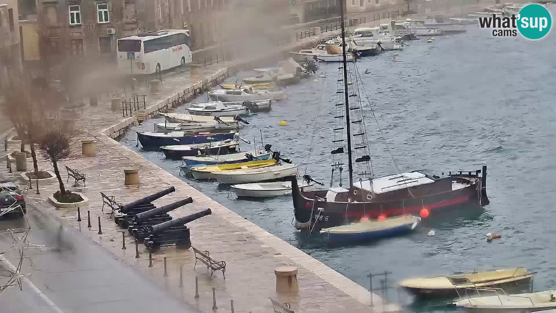 Senj Spletna kamera – pogled na obalo Senja