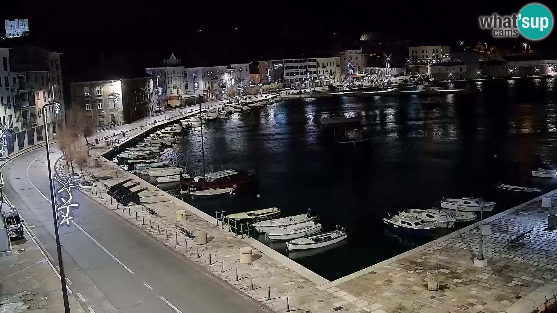 Kamera u živo Senj – Panoramski pogled na senjsku rivu