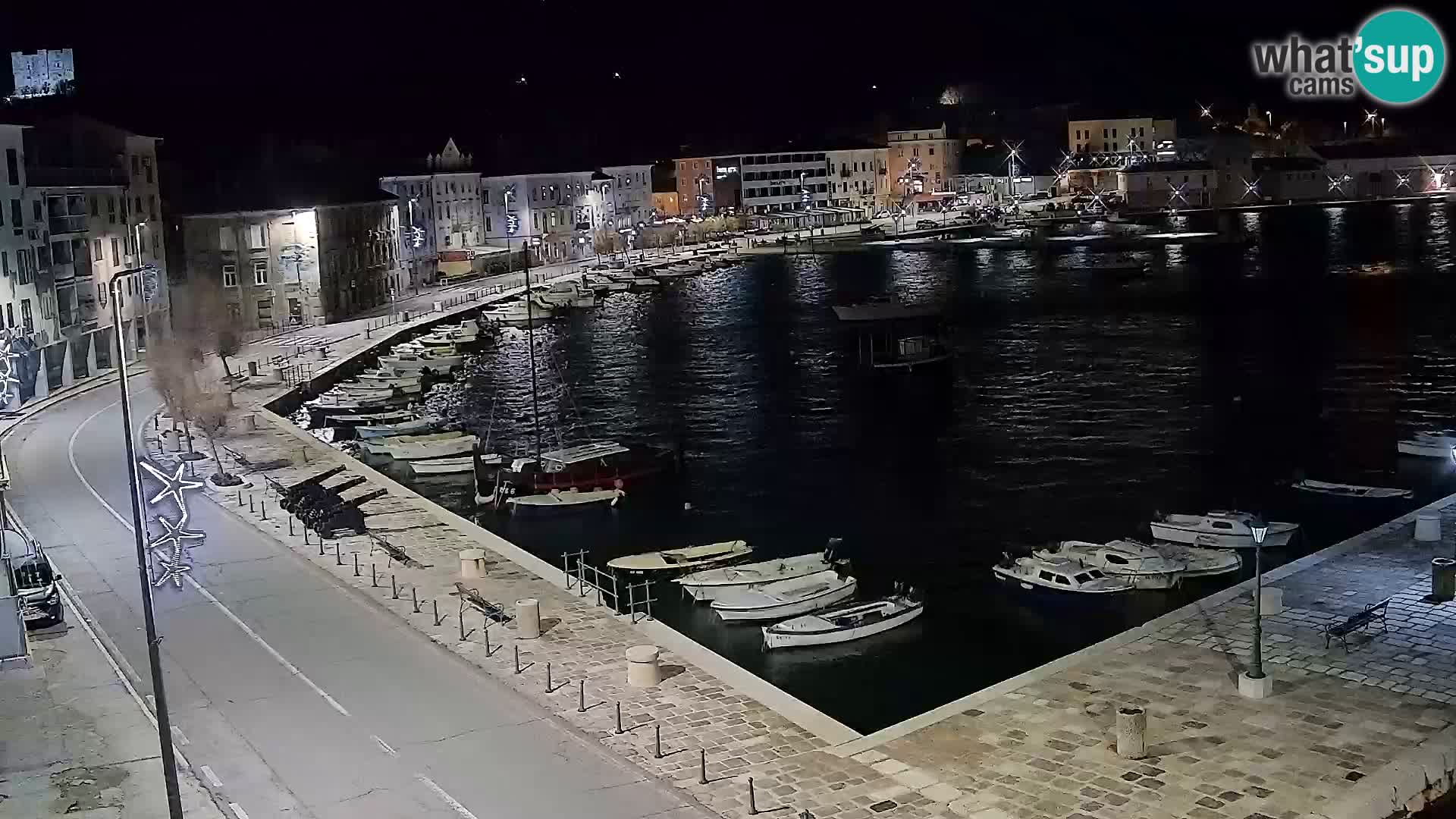 Kamera u živo Senj – Panoramski pogled na senjsku rivu