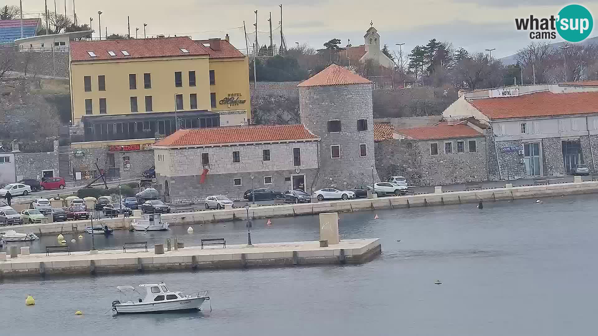 Kamera u živo Senj – Panoramski pogled na senjsku rivu