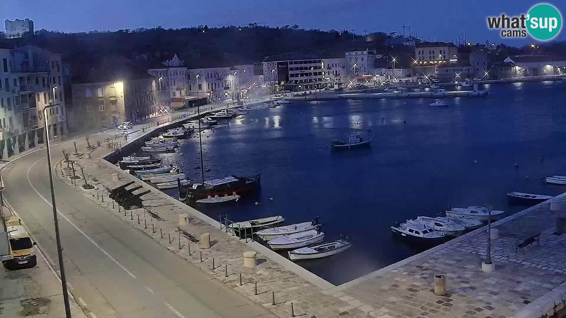 Senj Spletna kamera – pogled na obalo Senja