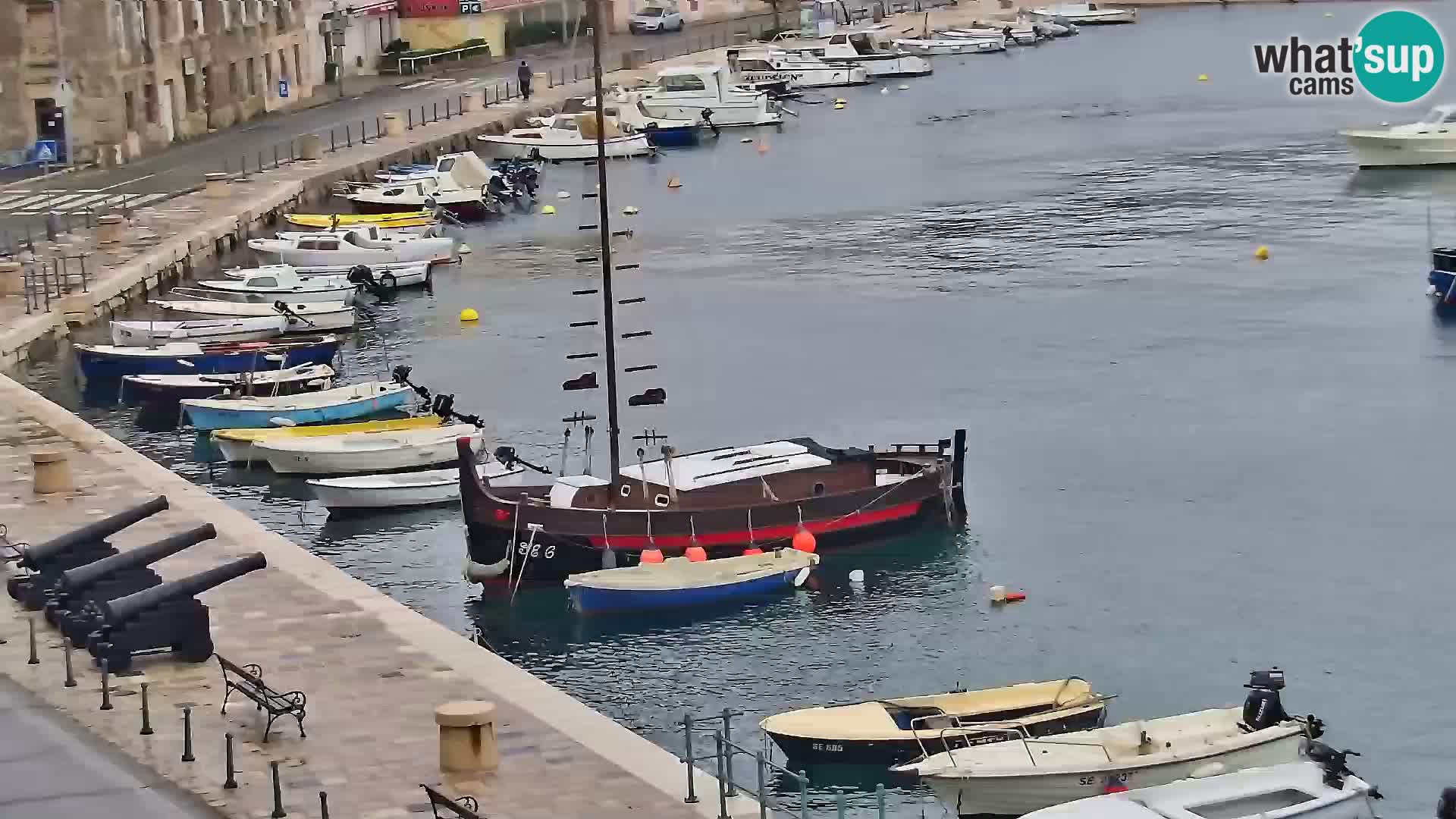 Senj Spletna kamera – pogled na obalo Senja