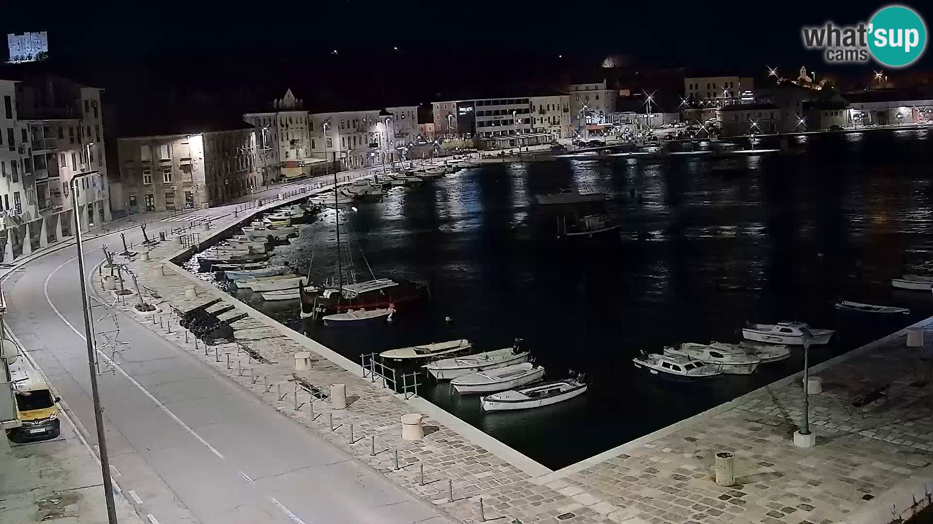 Kamera u živo Senj – Panoramski pogled na senjsku rivu