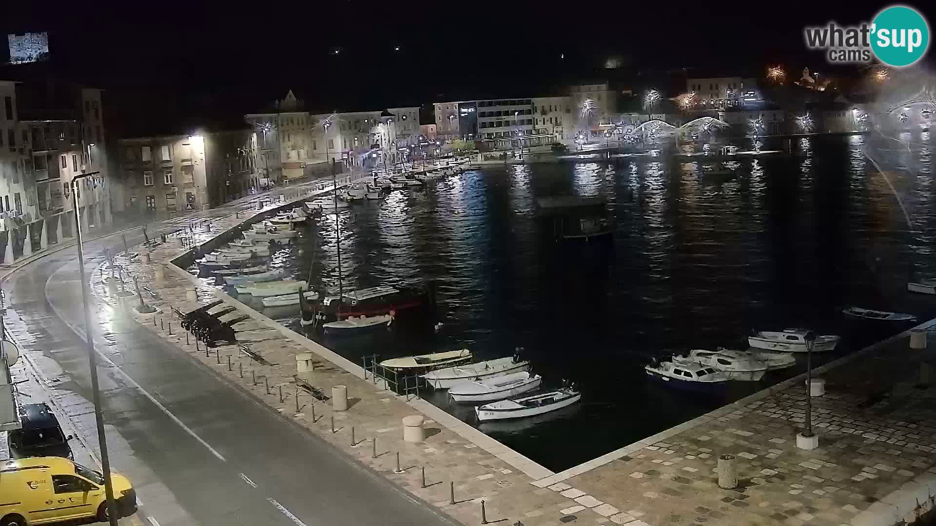 Kamera u živo Senj – Panoramski pogled na senjsku rivu