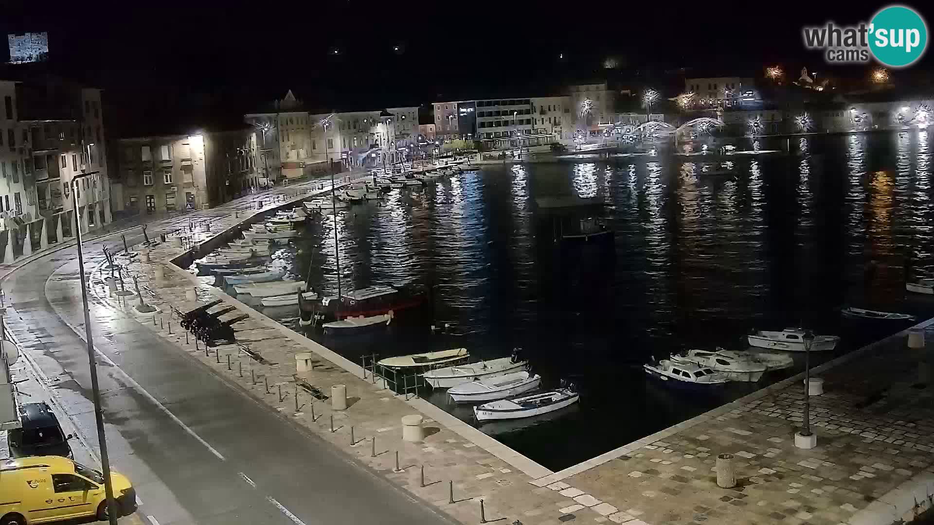 Kamera u živo Senj – Panoramski pogled na senjsku rivu