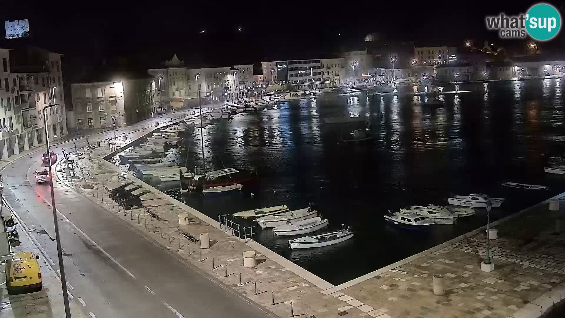 Senj Spletna kamera – pogled na obalo Senja