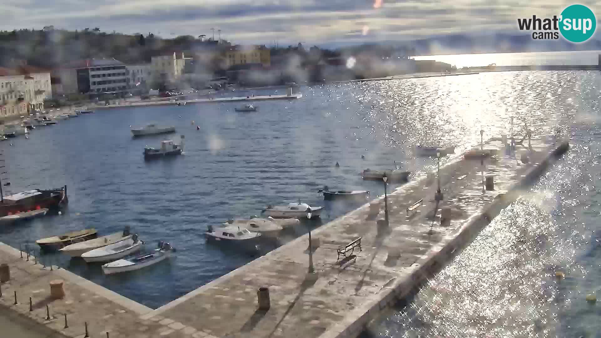 Kamera u živo Senj – Panoramski pogled na senjsku rivu