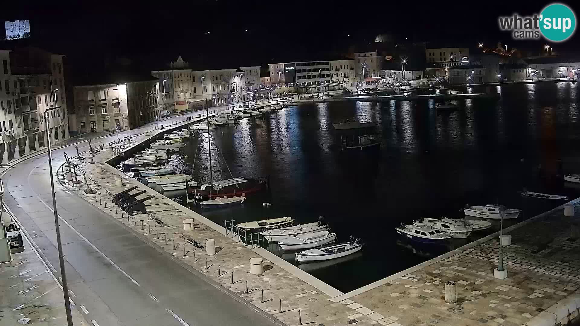 Webcam Senj – Panoramablick auf die Riva Senj