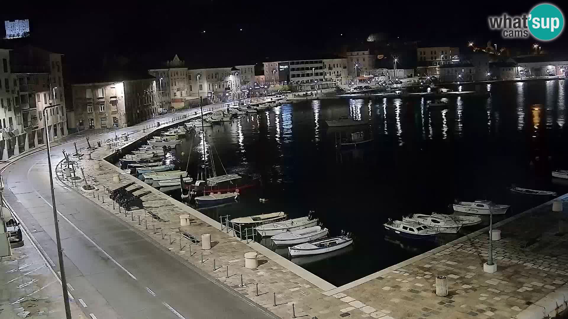Kamera u živo Senj – Panoramski pogled na senjsku rivu