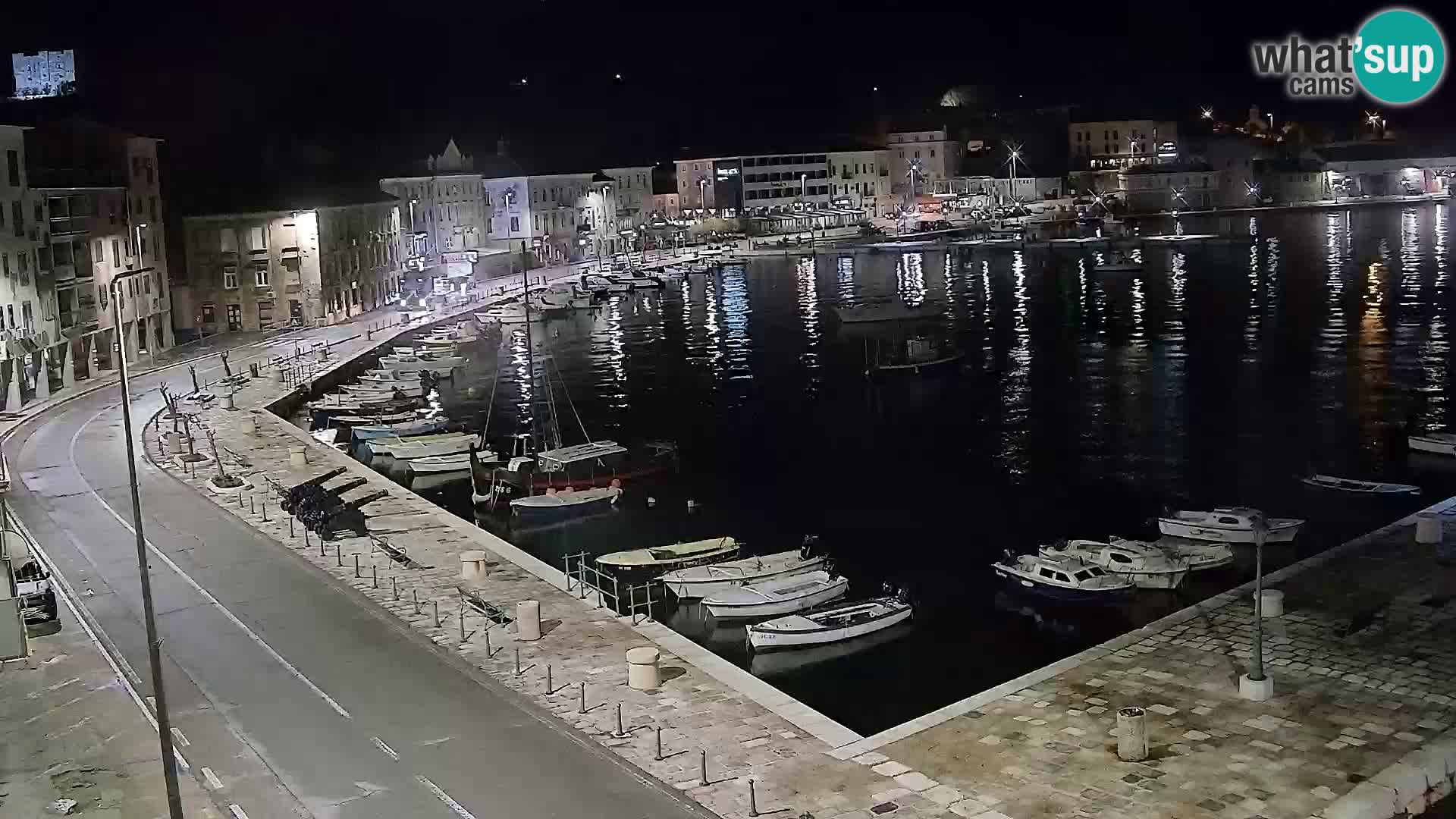 Kamera u živo Senj – Panoramski pogled na senjsku rivu