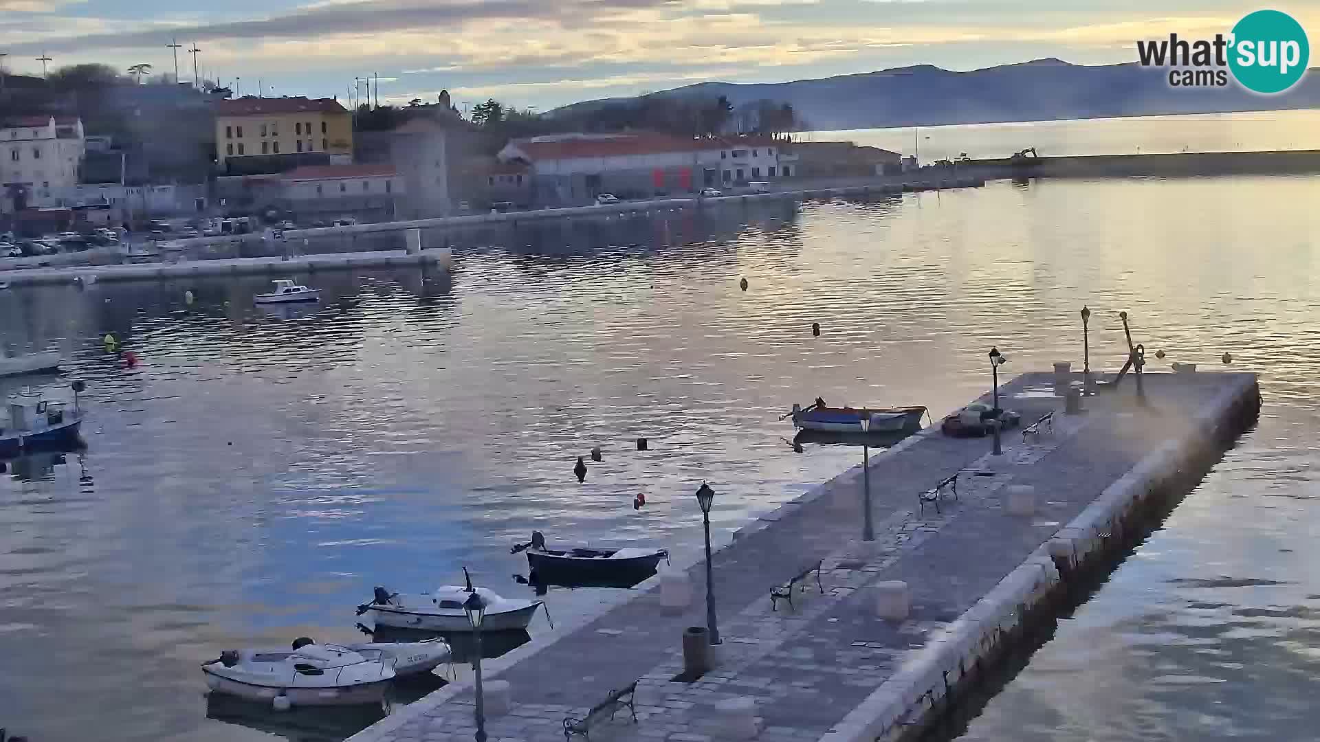 Senj Spletna kamera – pogled na obalo Senja