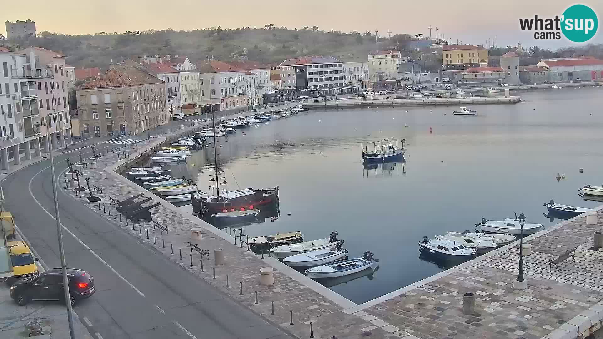 Senj Spletna kamera – pogled na obalo Senja