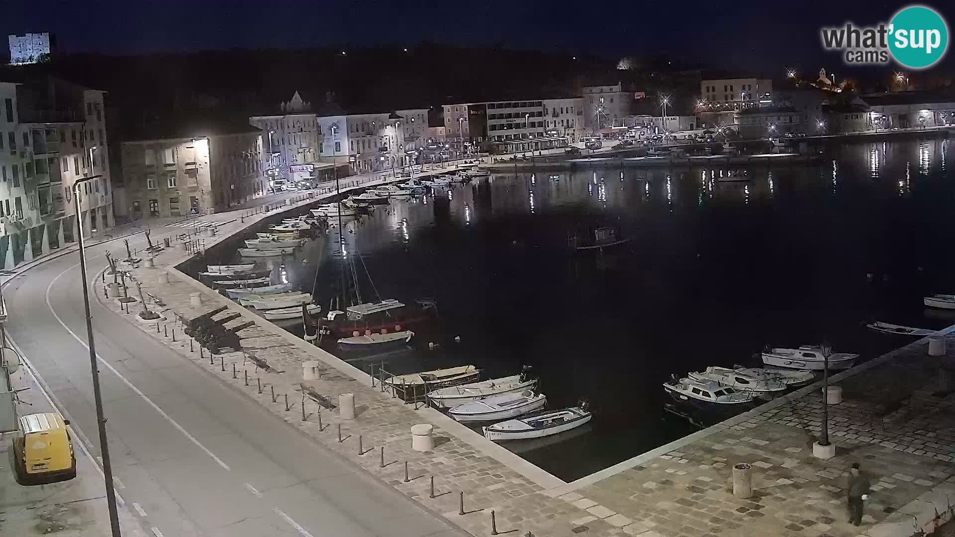 Kamera u živo Senj – Panoramski pogled na senjsku rivu