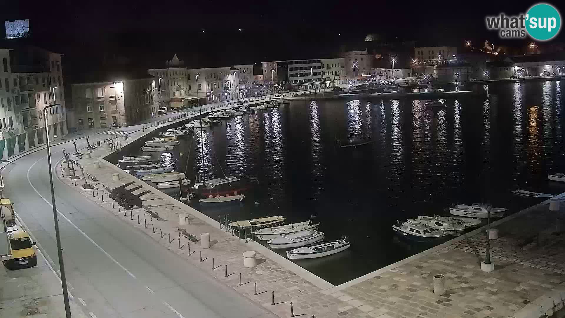 Webcam Senj – Panoramablick auf die Riva Senj