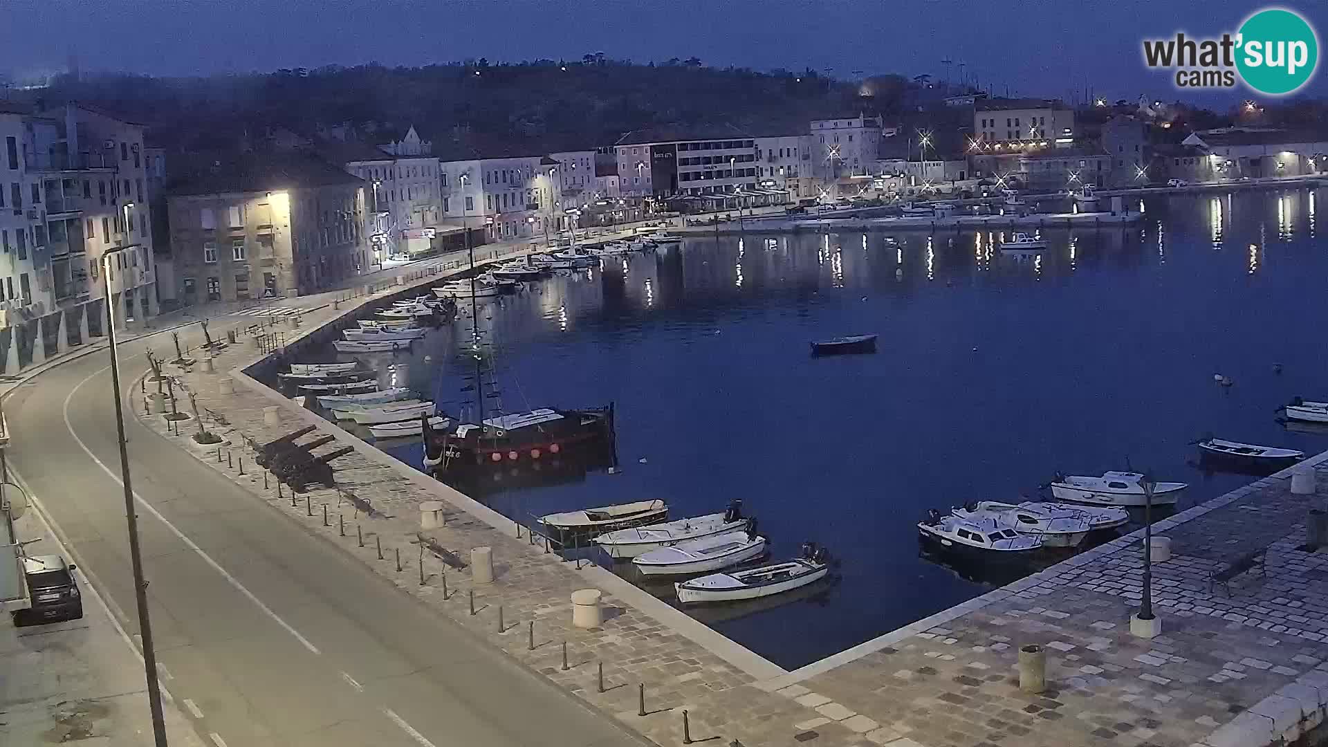 Senj Spletna kamera – pogled na obalo Senja