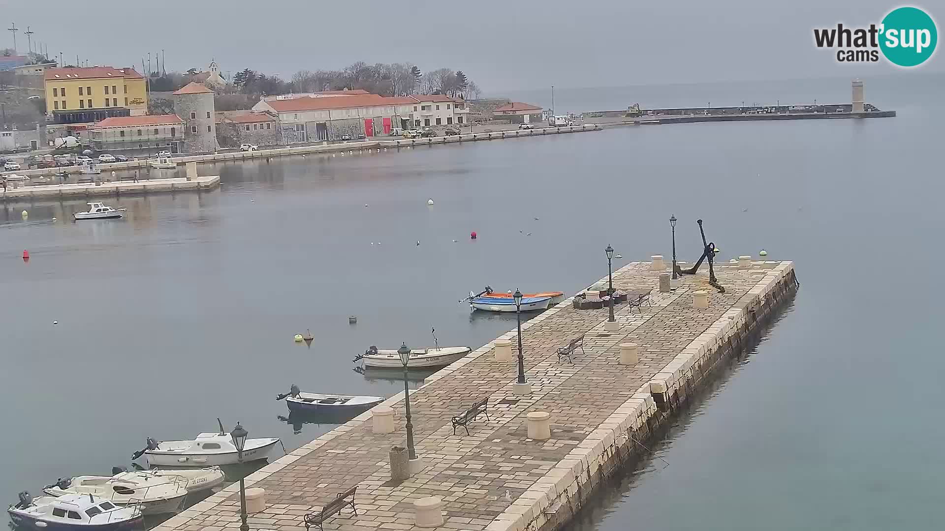 Kamera u živo Senj – Panoramski pogled na senjsku rivu