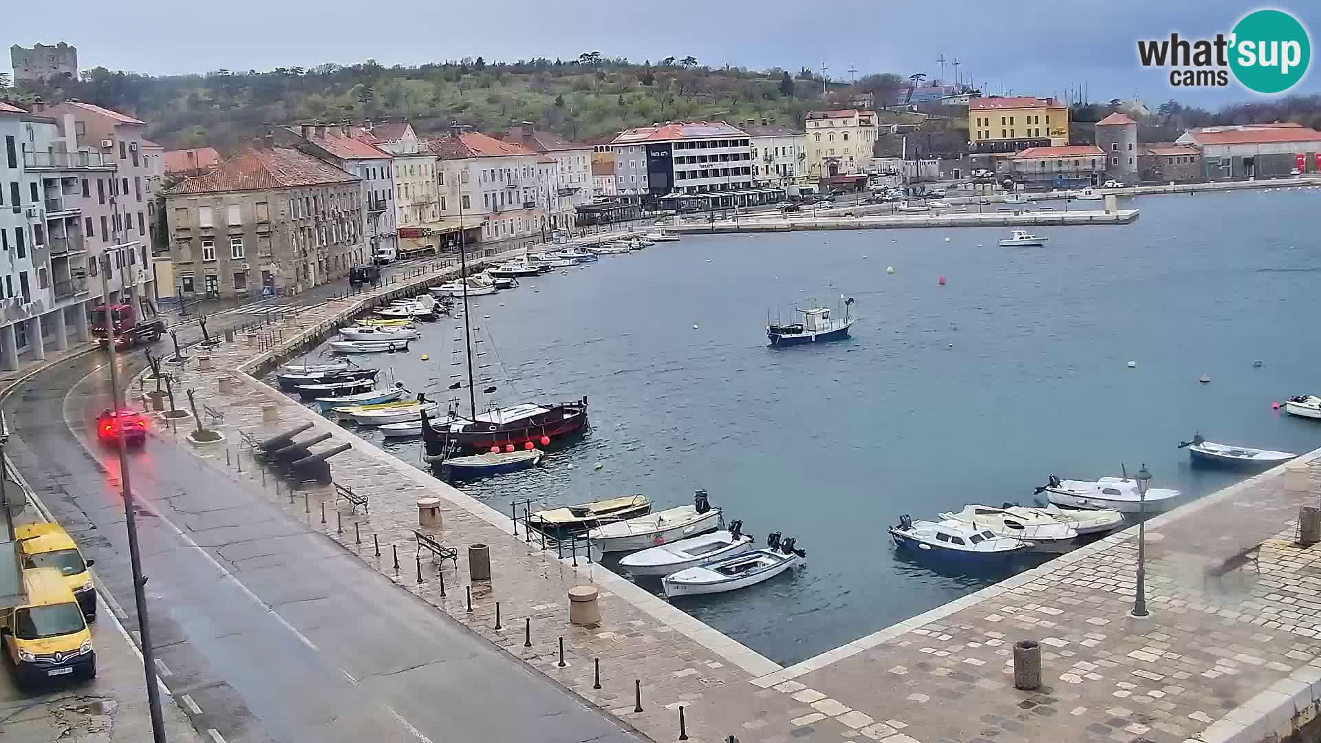 Kamera u živo Senj – Panoramski pogled na senjsku rivu