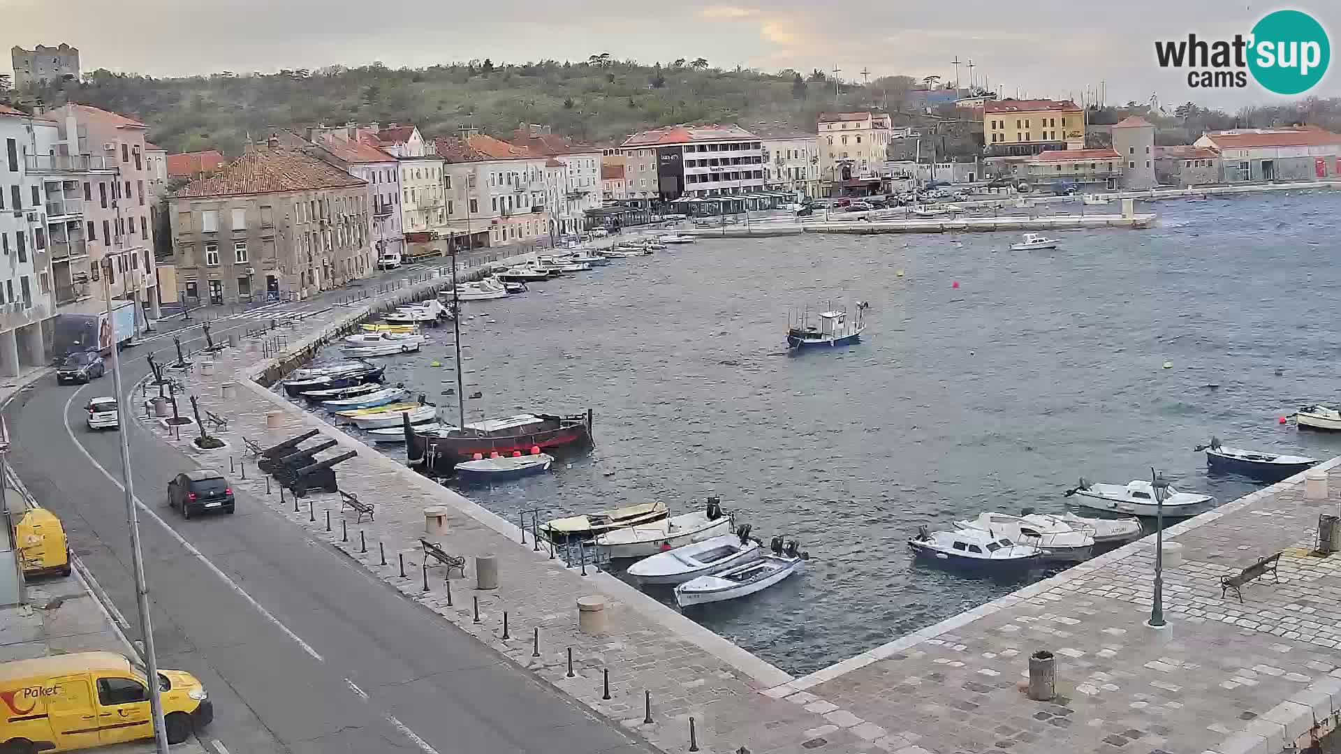 Kamera u živo Senj – Panoramski pogled na senjsku rivu