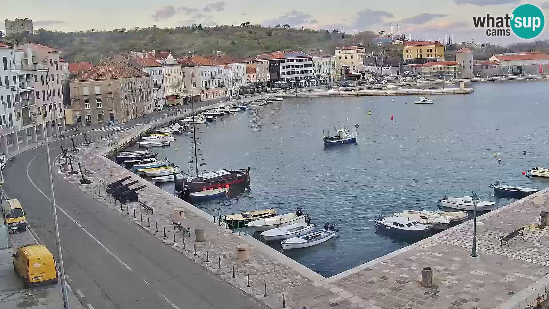 Webcam Senj – Panoramablick auf die Riva Senj