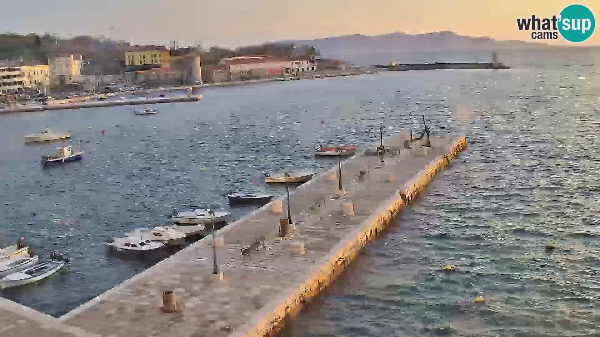 Kamera u živo Senj – Panoramski pogled na senjsku rivu