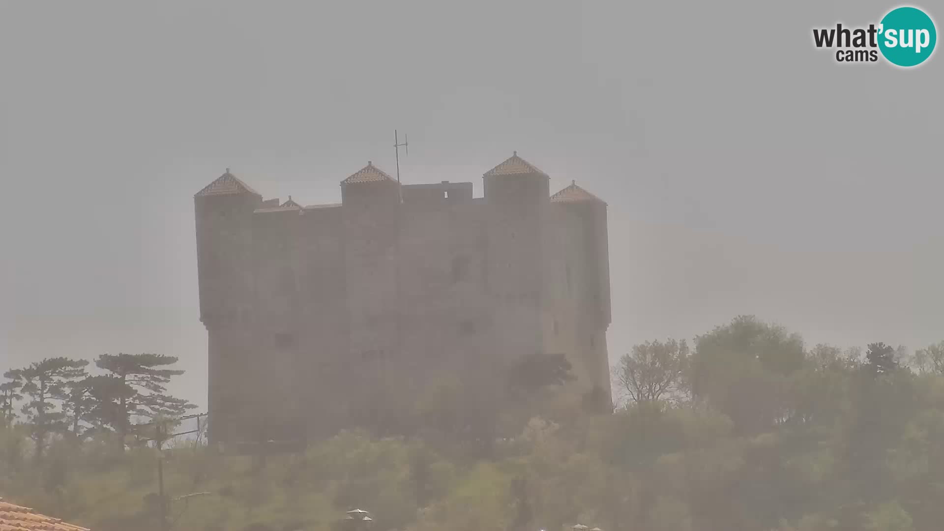 Kamera u živo Senj – Panoramski pogled na senjsku rivu