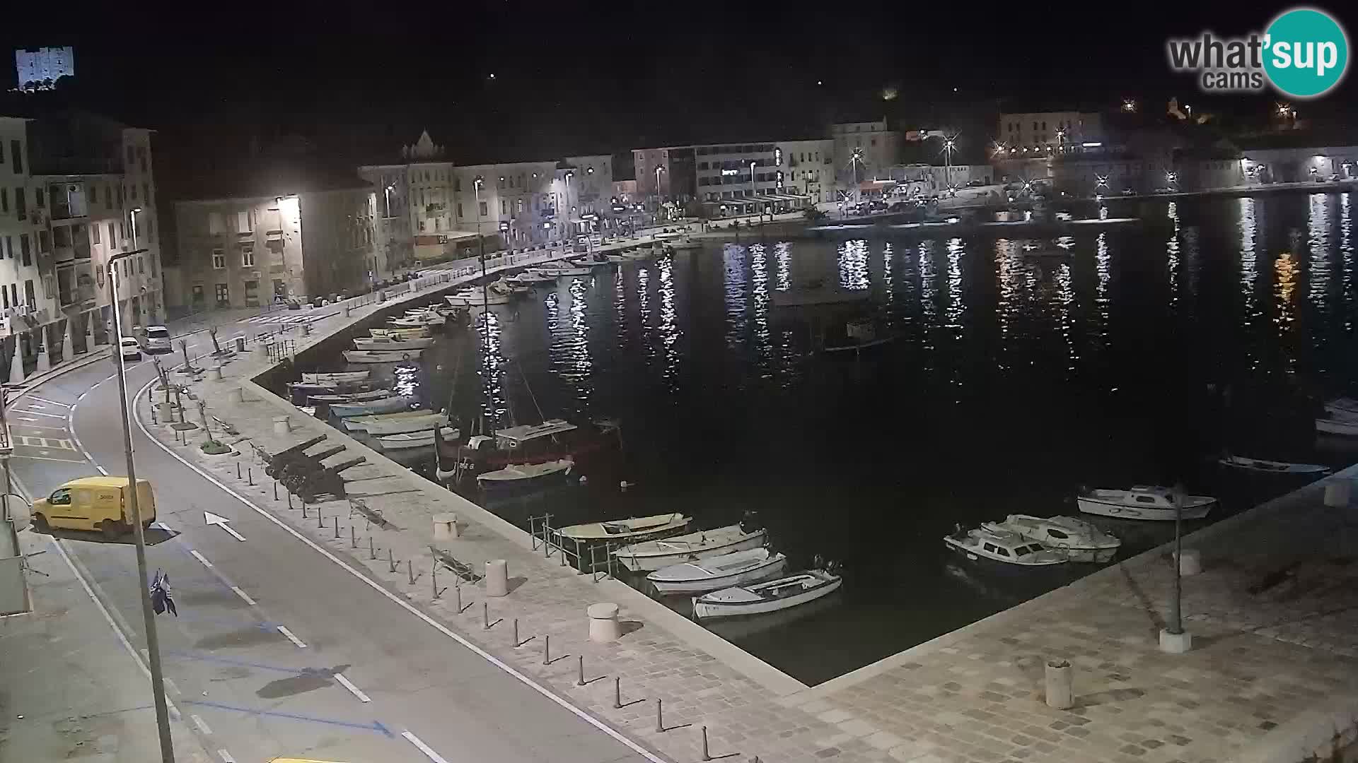 Kamera u živo Senj – Panoramski pogled na senjsku rivu