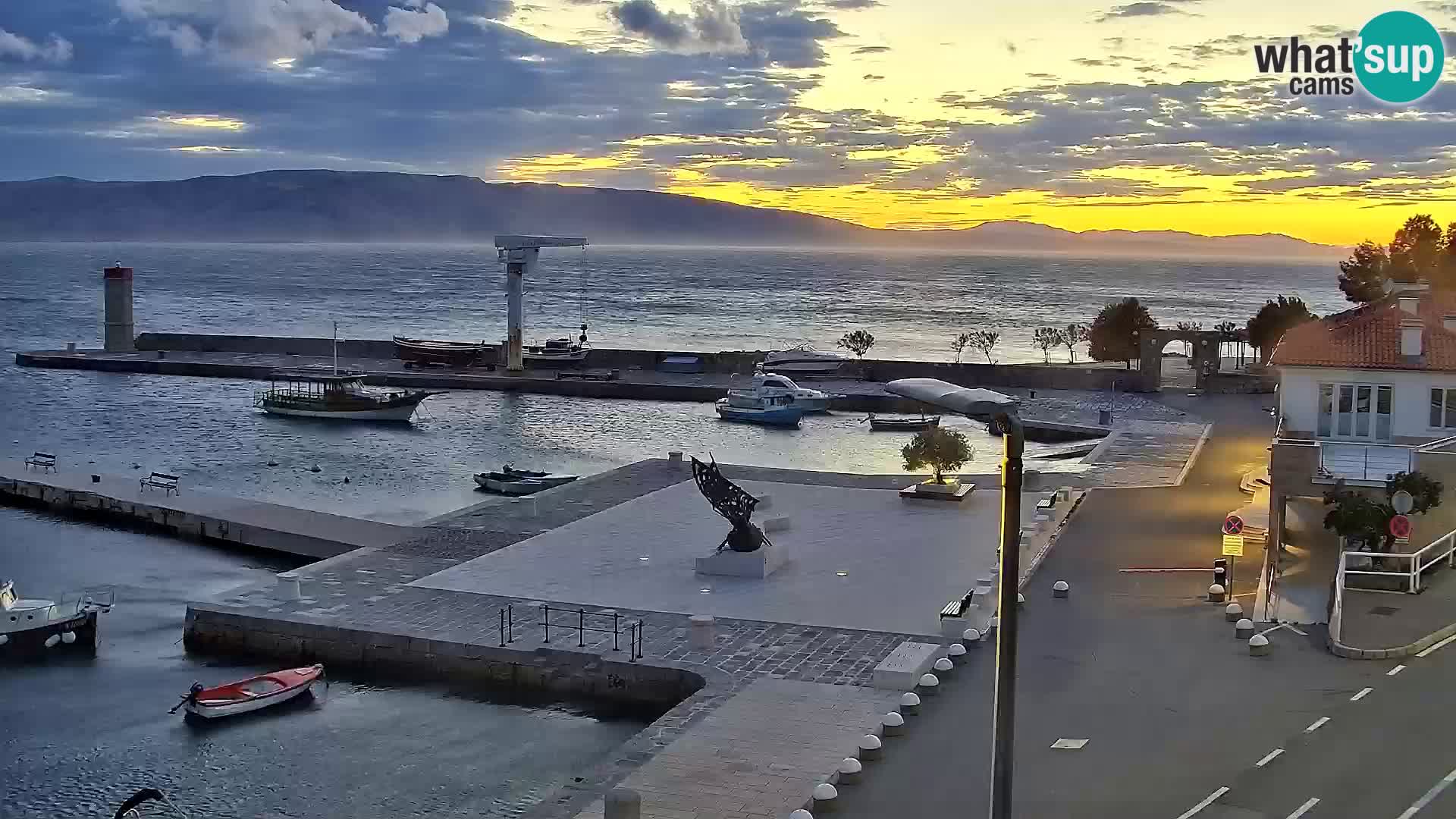 Kamera u živo Senj – Panoramski pogled na senjsku rivu