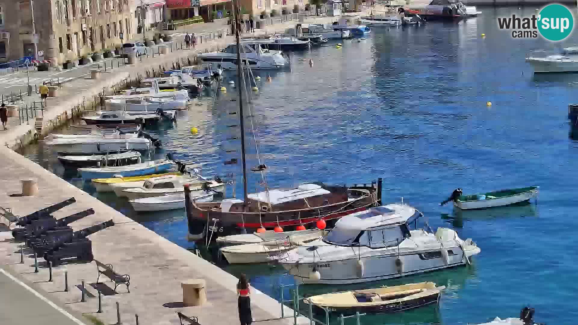 Kamera u živo Senj – Panoramski pogled na senjsku rivu