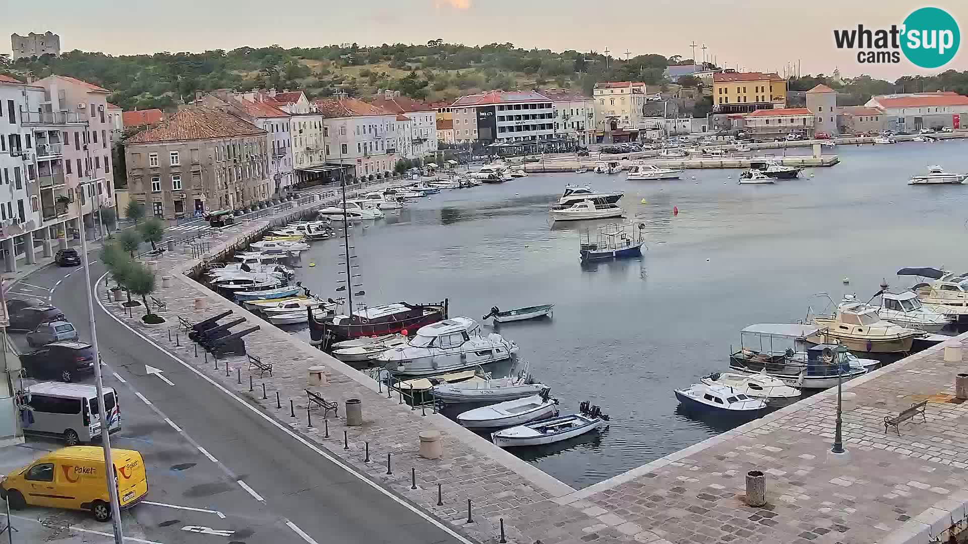 Kamera u živo Senj – Panoramski pogled na senjsku rivu