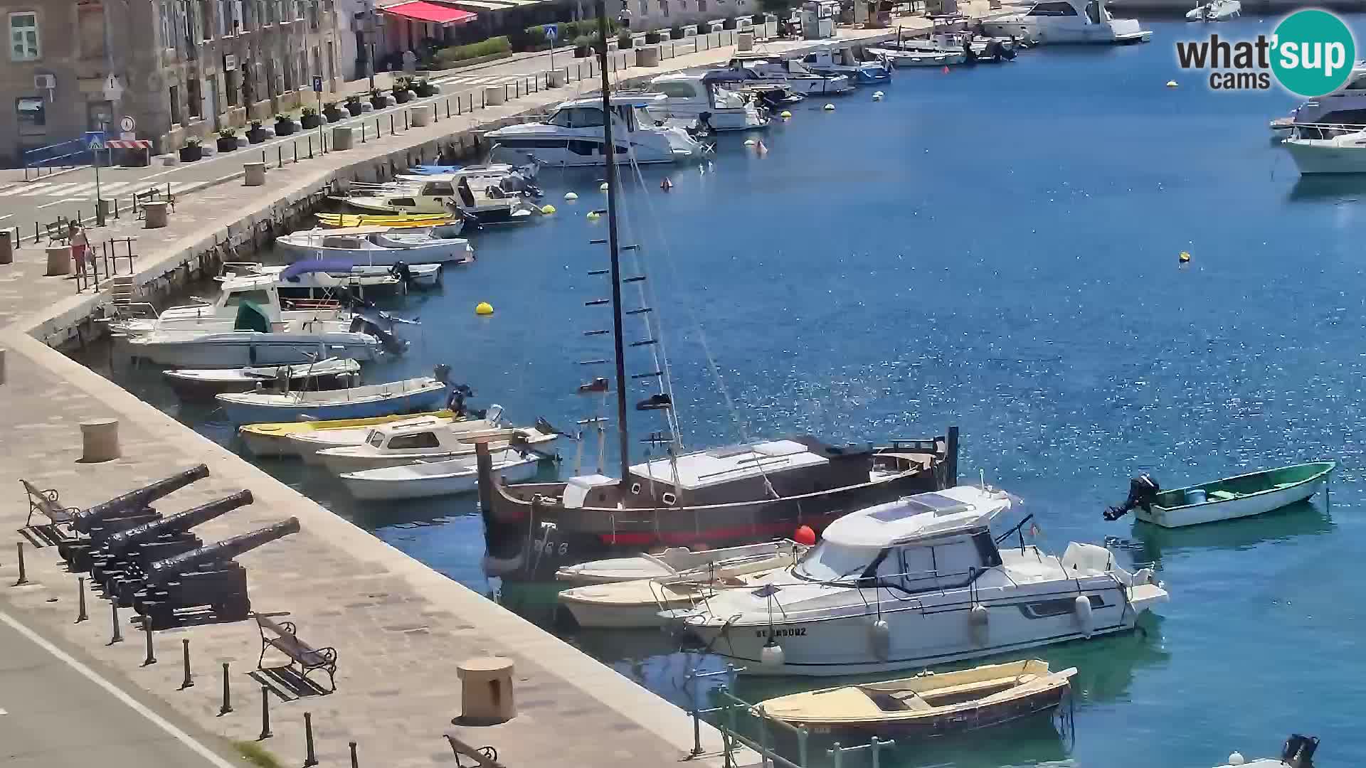 Kamera u živo Senj – Panoramski pogled na senjsku rivu
