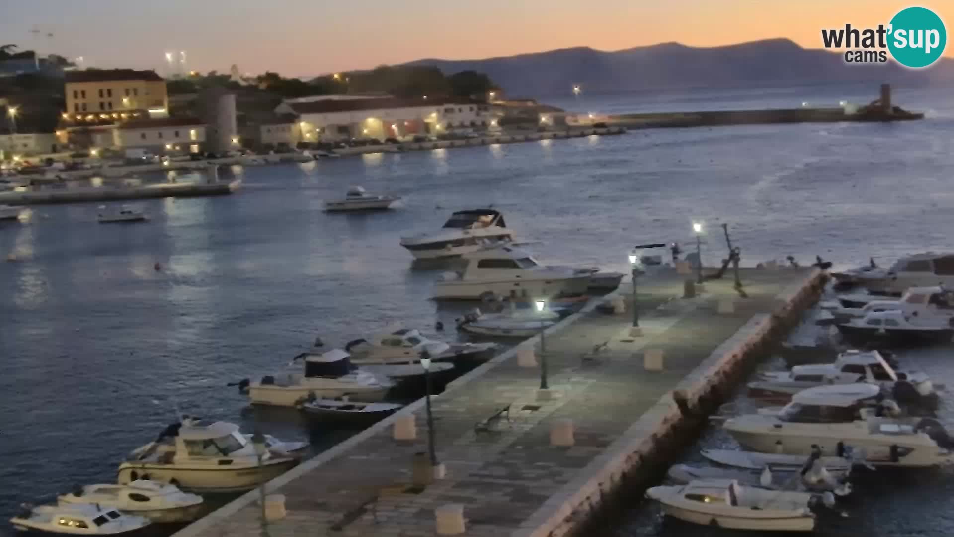 Kamera u živo Senj – Panoramski pogled na senjsku rivu
