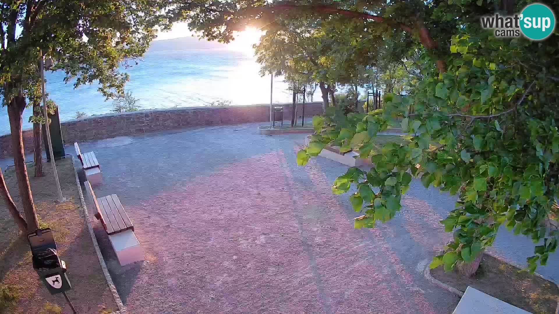 Senj Live Webcam – Schriftstellerpark und Velebit-Kanal