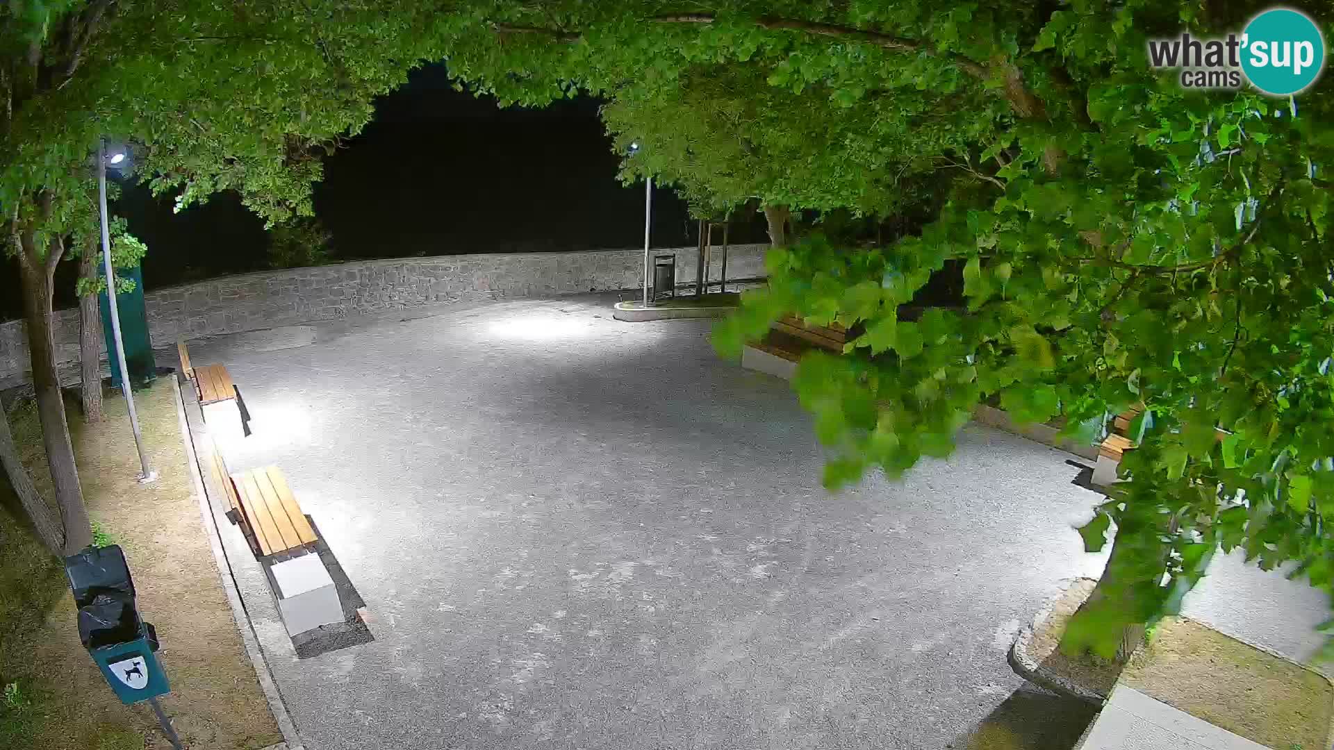 Kamera uživo Senj – Park književnika i Velebitski kanal