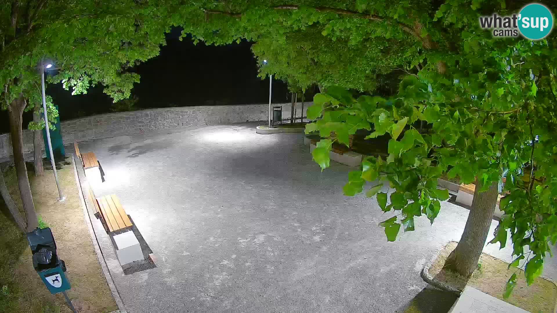 Kamera uživo Senj – Park književnika i Velebitski kanal