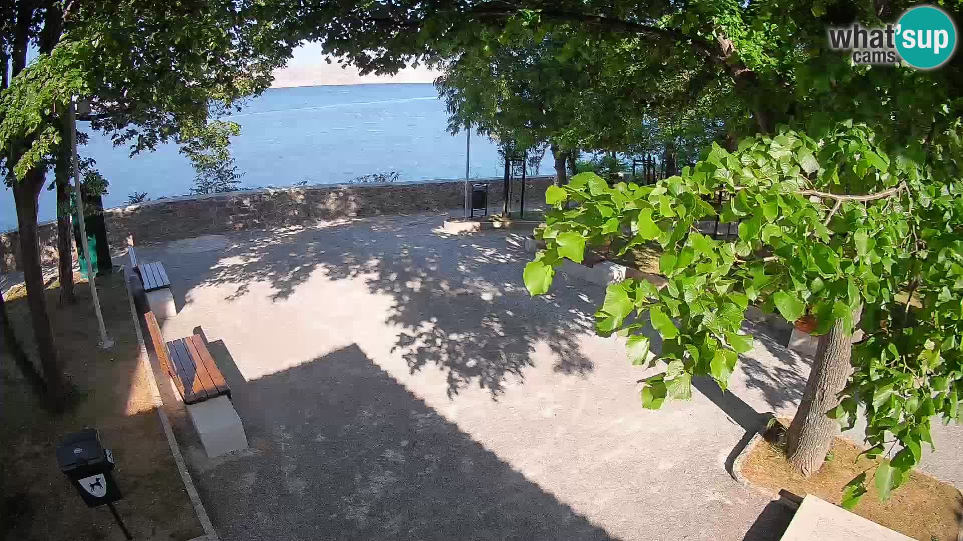 Kamera uživo Senj – Park književnika i Velebitski kanal