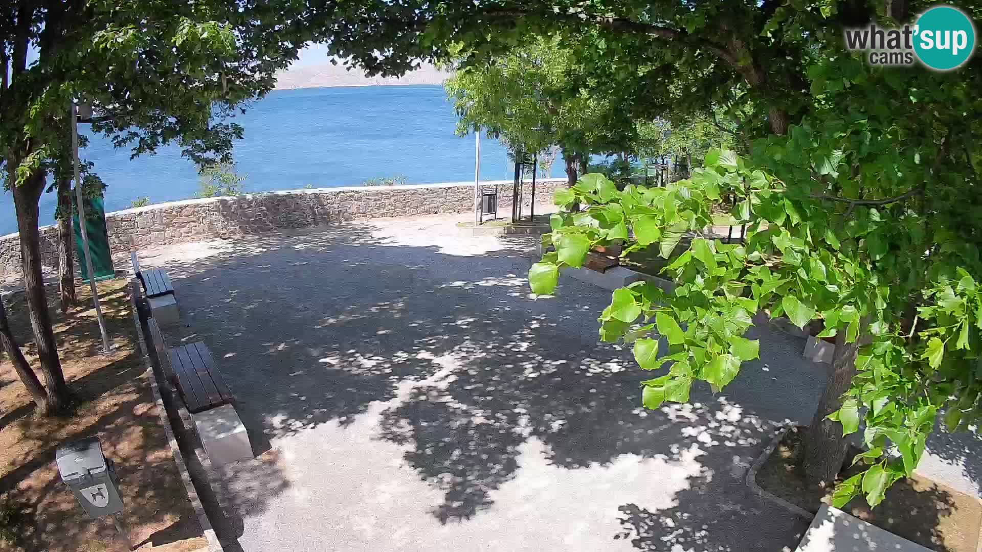 Webcam Senj en direct – Parc des Écrivains et canal du Velebit