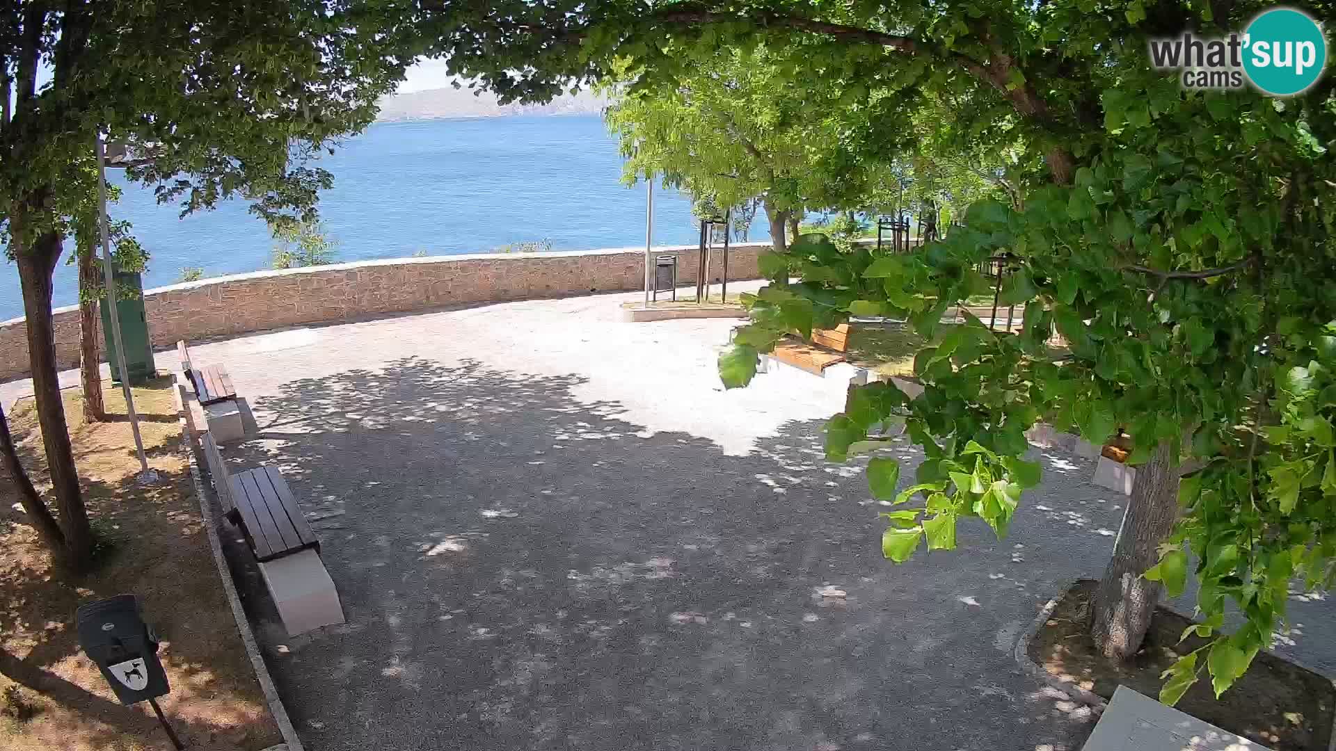 Webcam Senj en direct – Parc des Écrivains et canal du Velebit