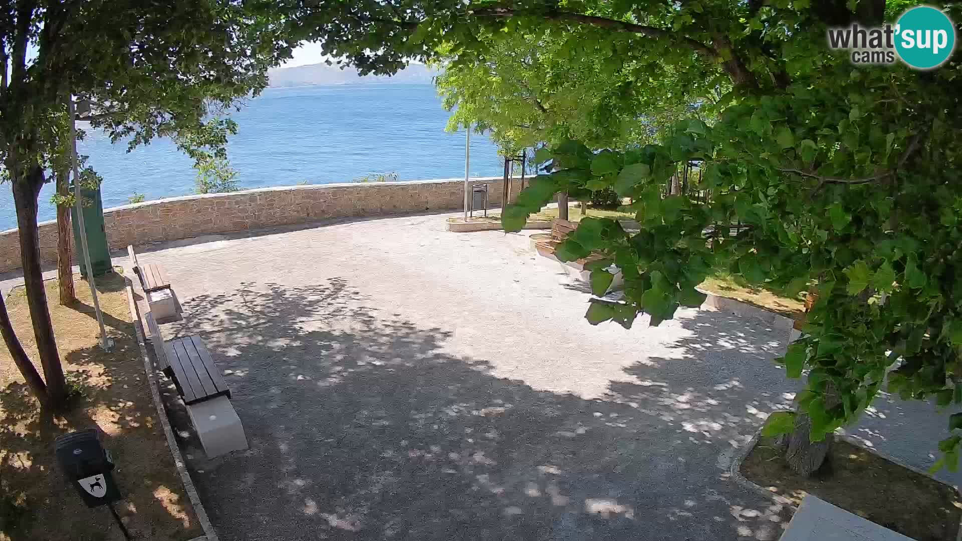 Kamera uživo Senj – Park književnika i Velebitski kanal
