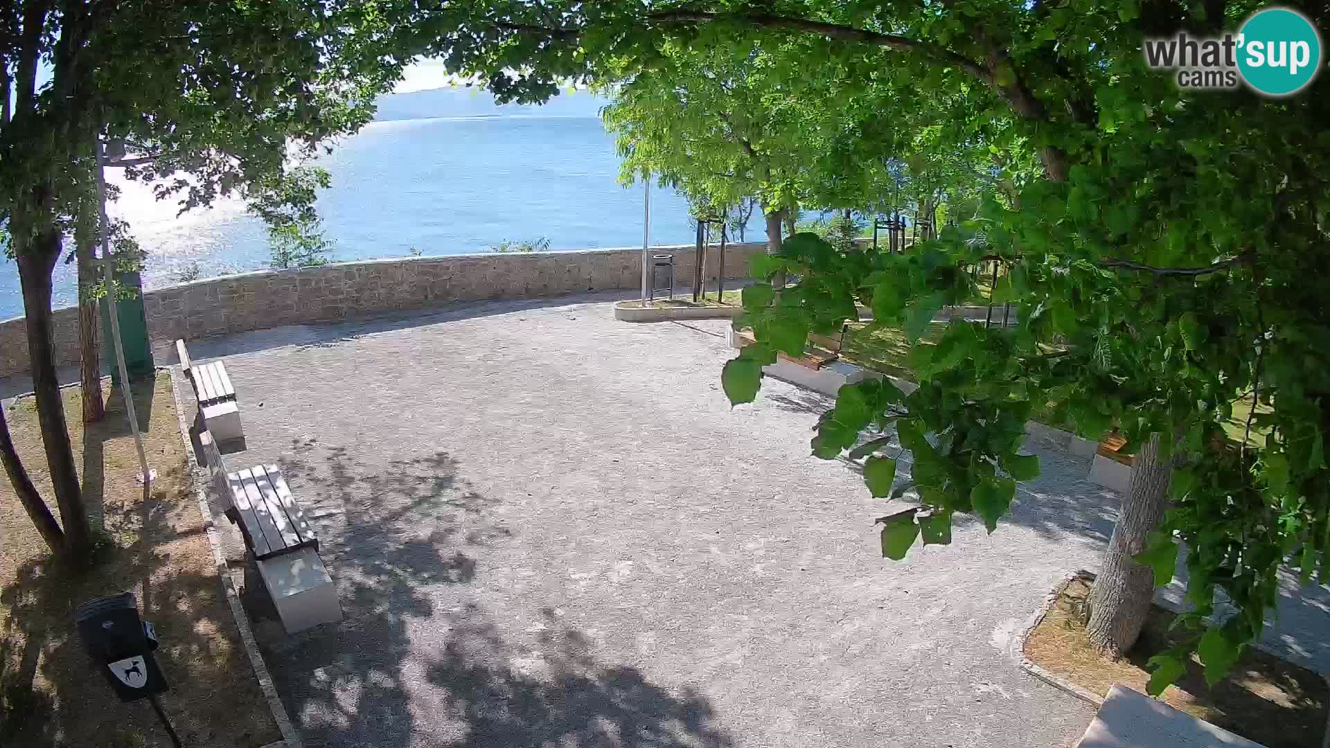 Webcam Senj en direct – Parc des Écrivains et canal du Velebit