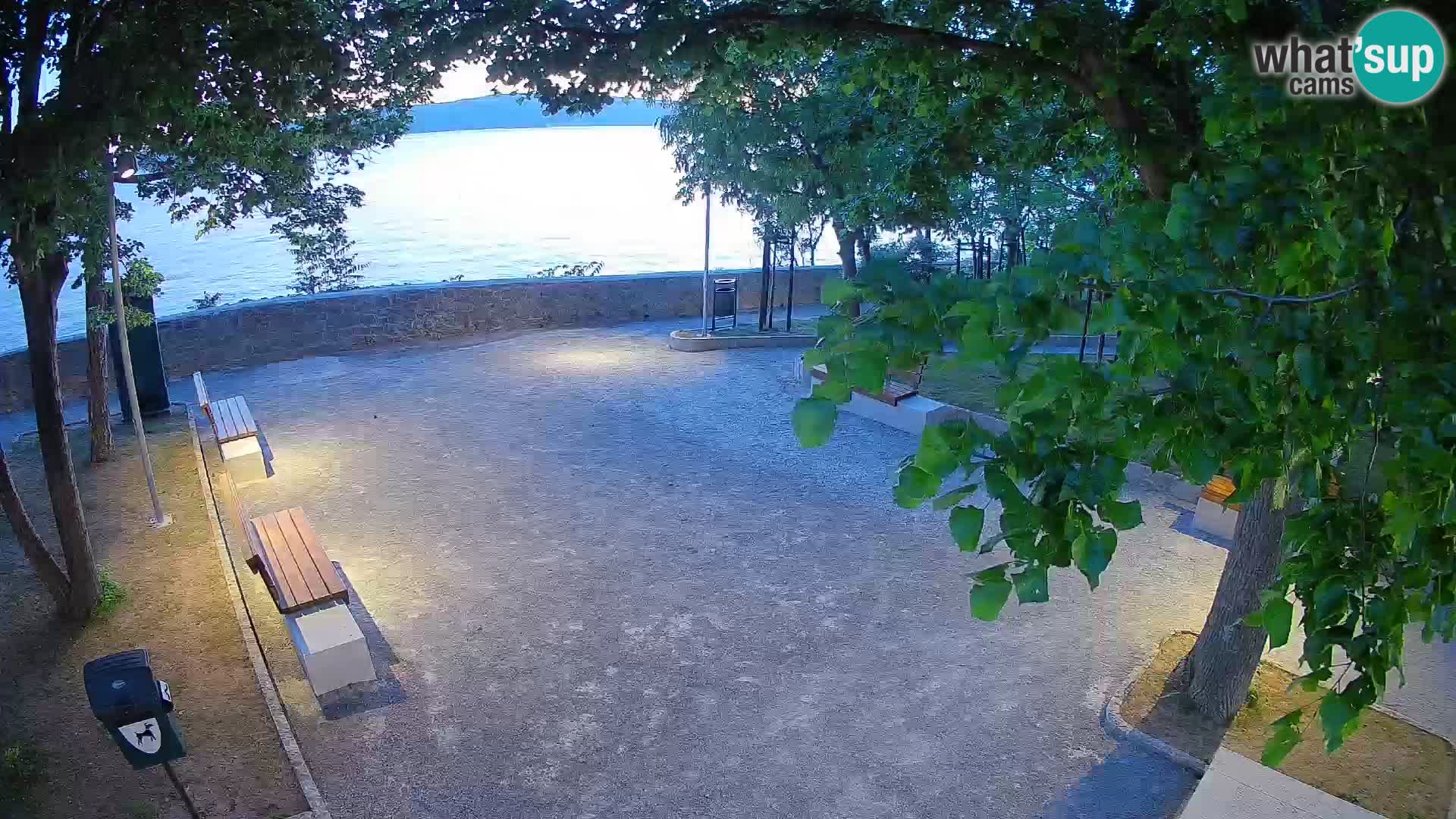 Webcam Senj en direct – Parc des Écrivains et canal du Velebit