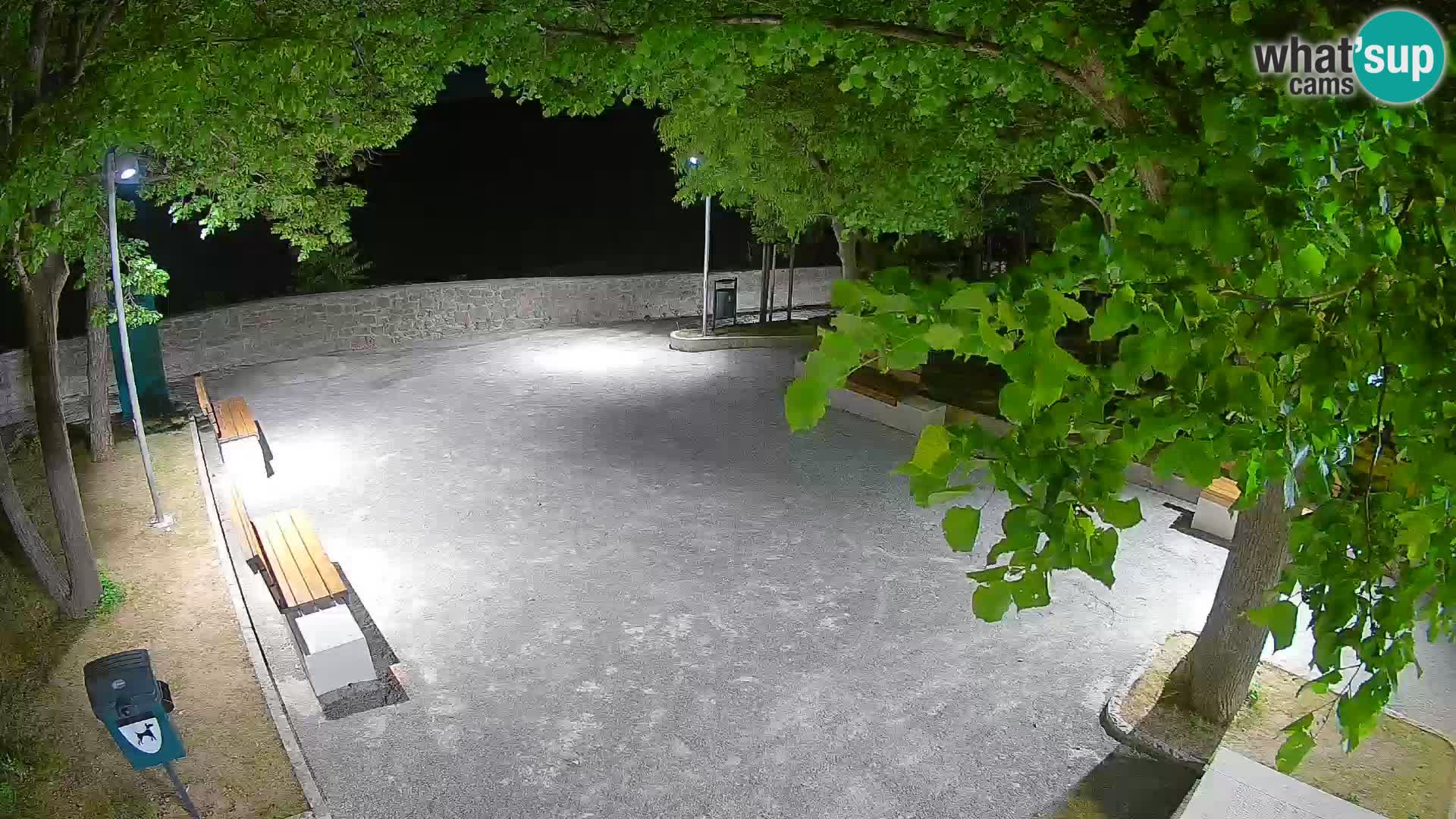 Webcam Senj en direct – Parc des Écrivains et canal du Velebit