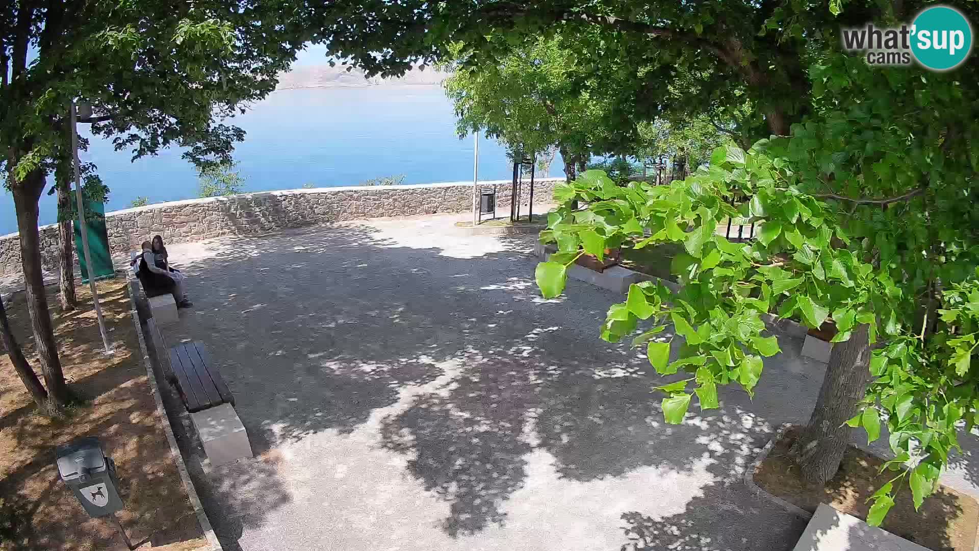 Webcam Senj en direct – Parc des Écrivains et canal du Velebit
