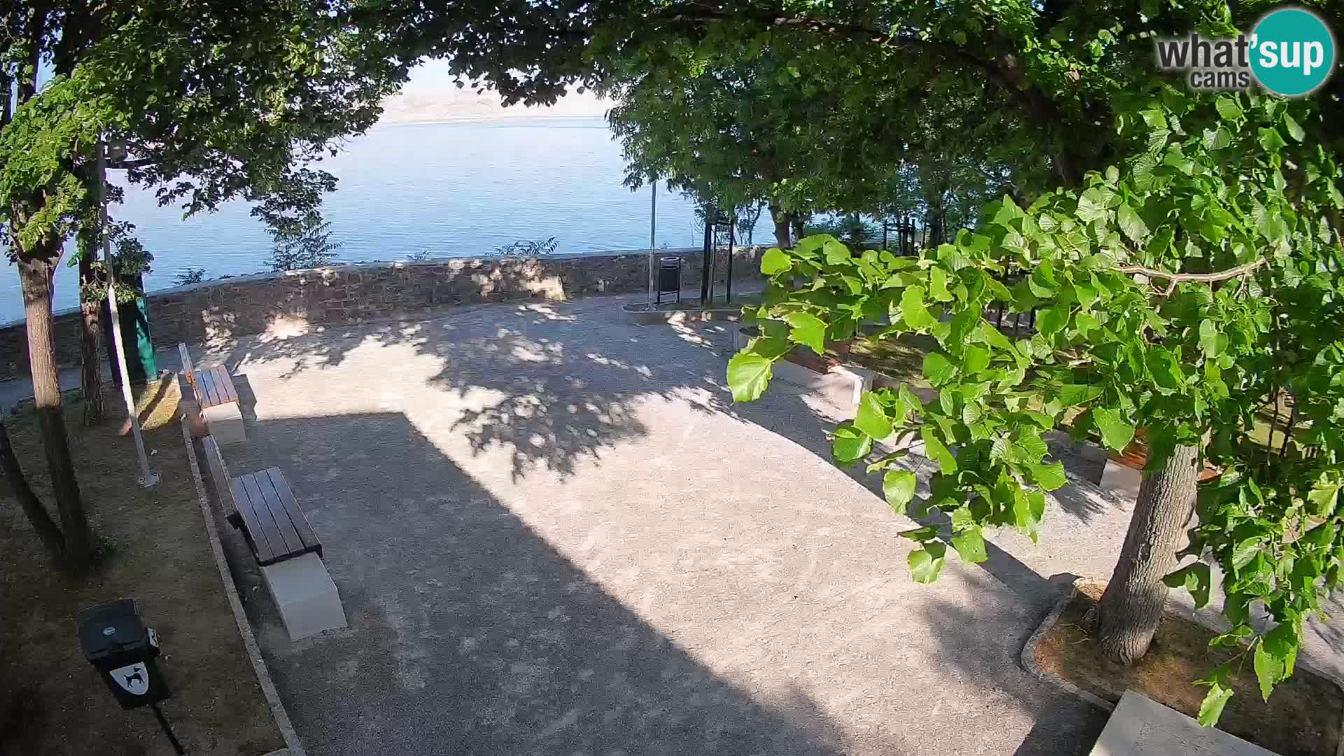Webcam Senj en direct – Parc des Écrivains et canal du Velebit
