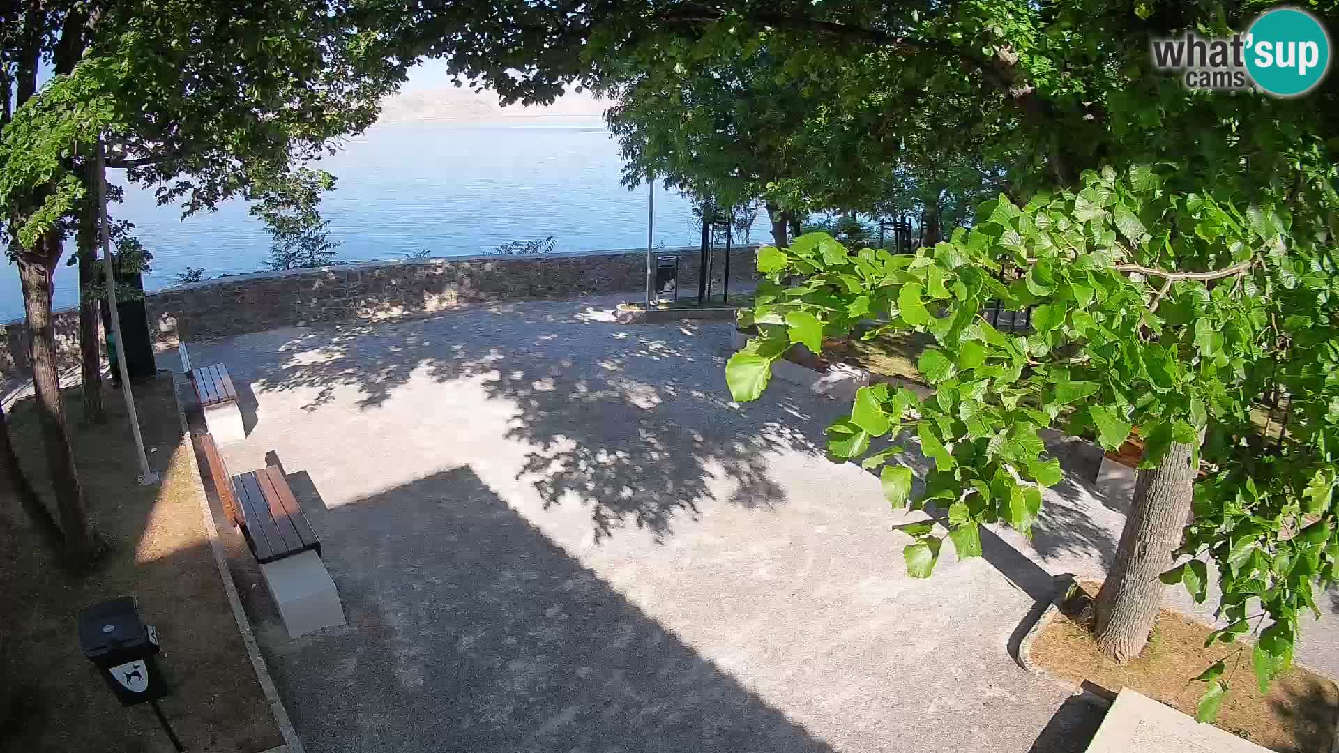 Kamera uživo Senj – Park književnika i Velebitski kanal
