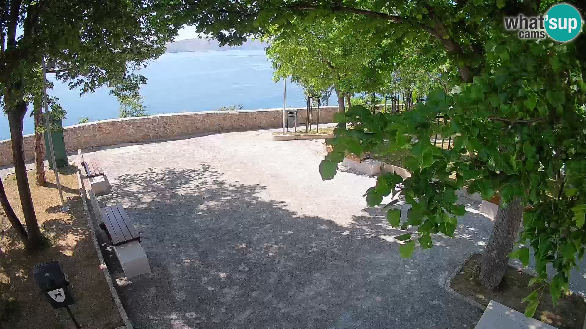 Webcam Senj en direct – Parc des Écrivains et canal du Velebit